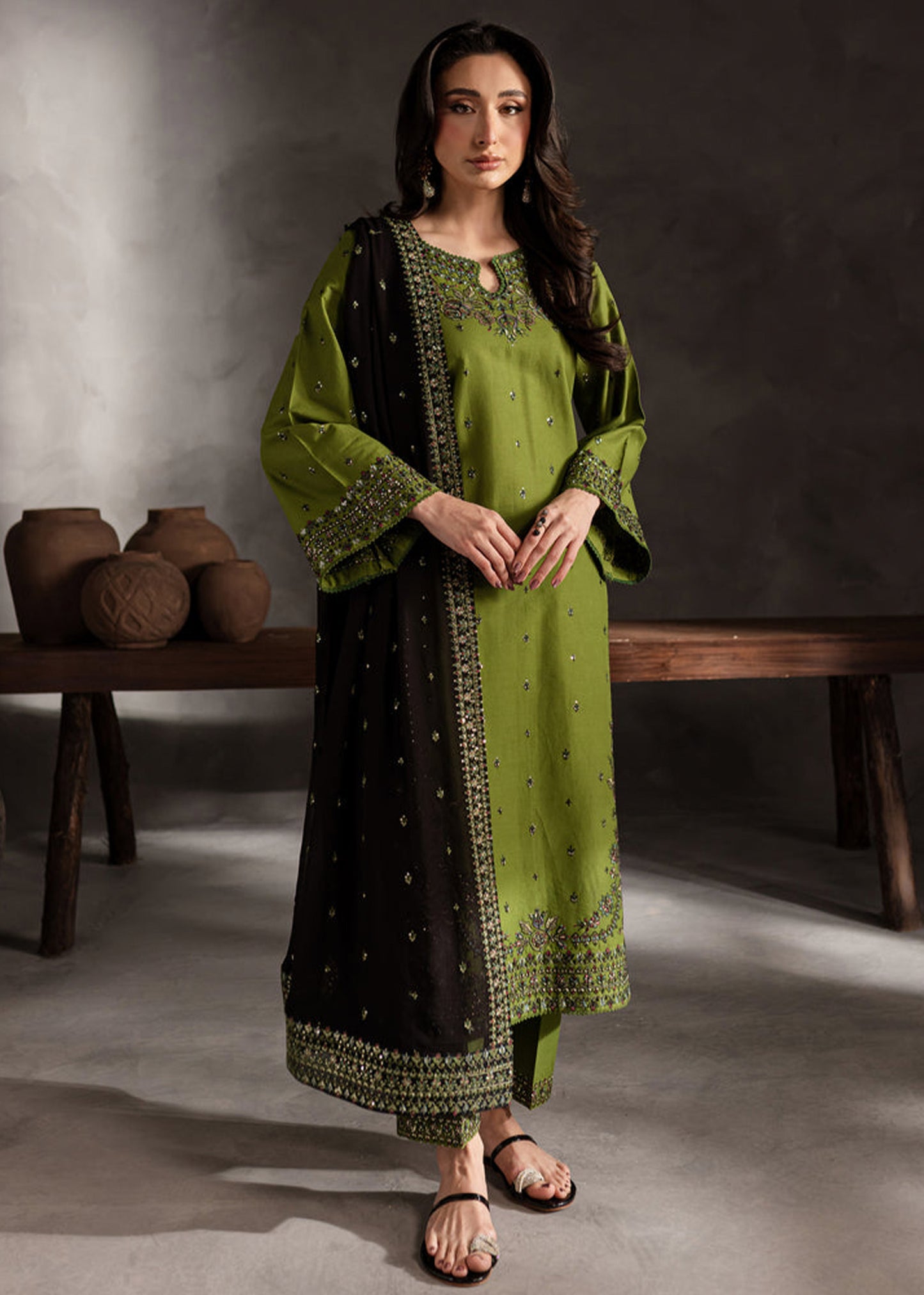 Ezzah 3pcs - Lawn Embroidered