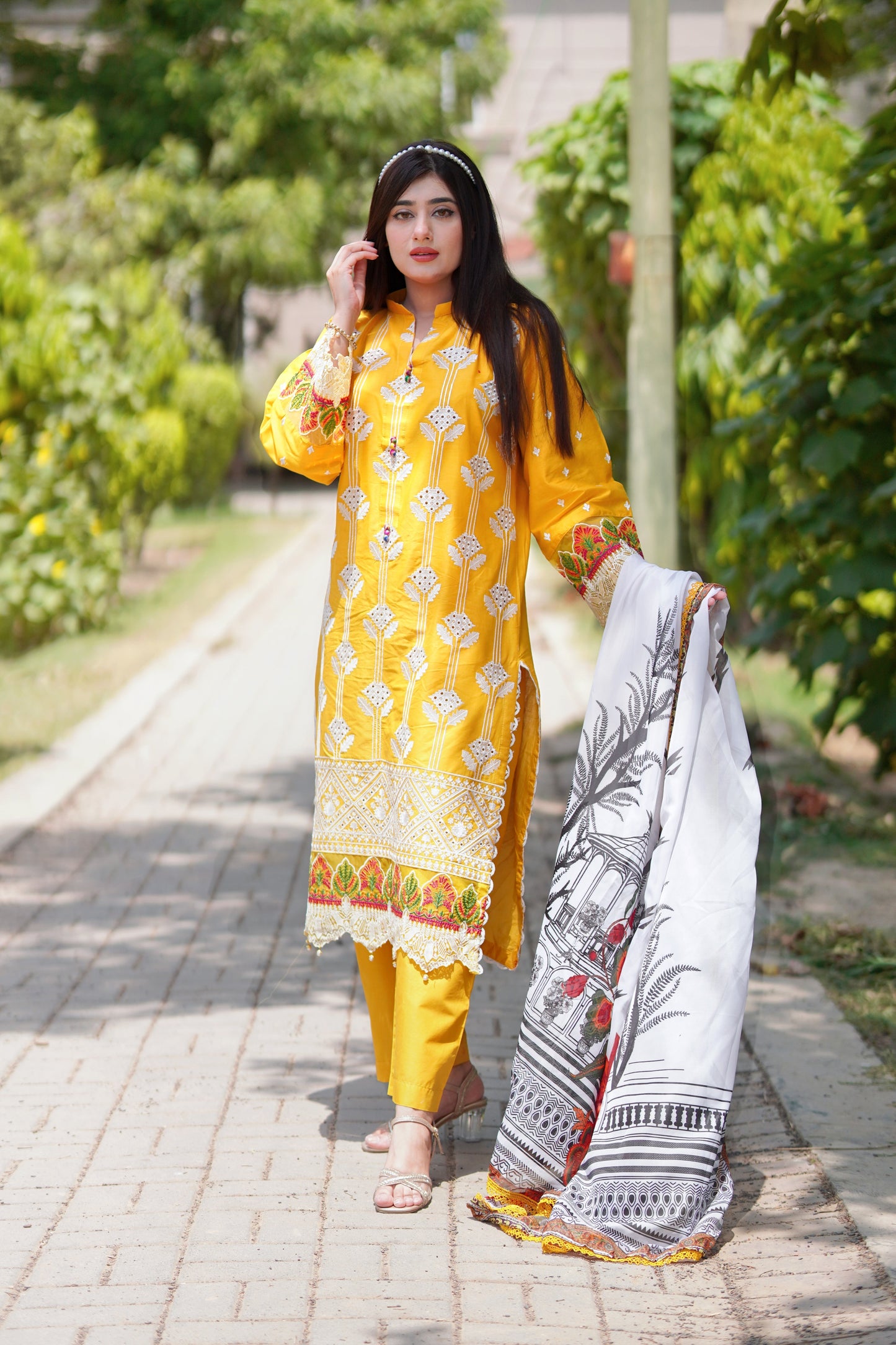 Coco Embroidered - 3pieces