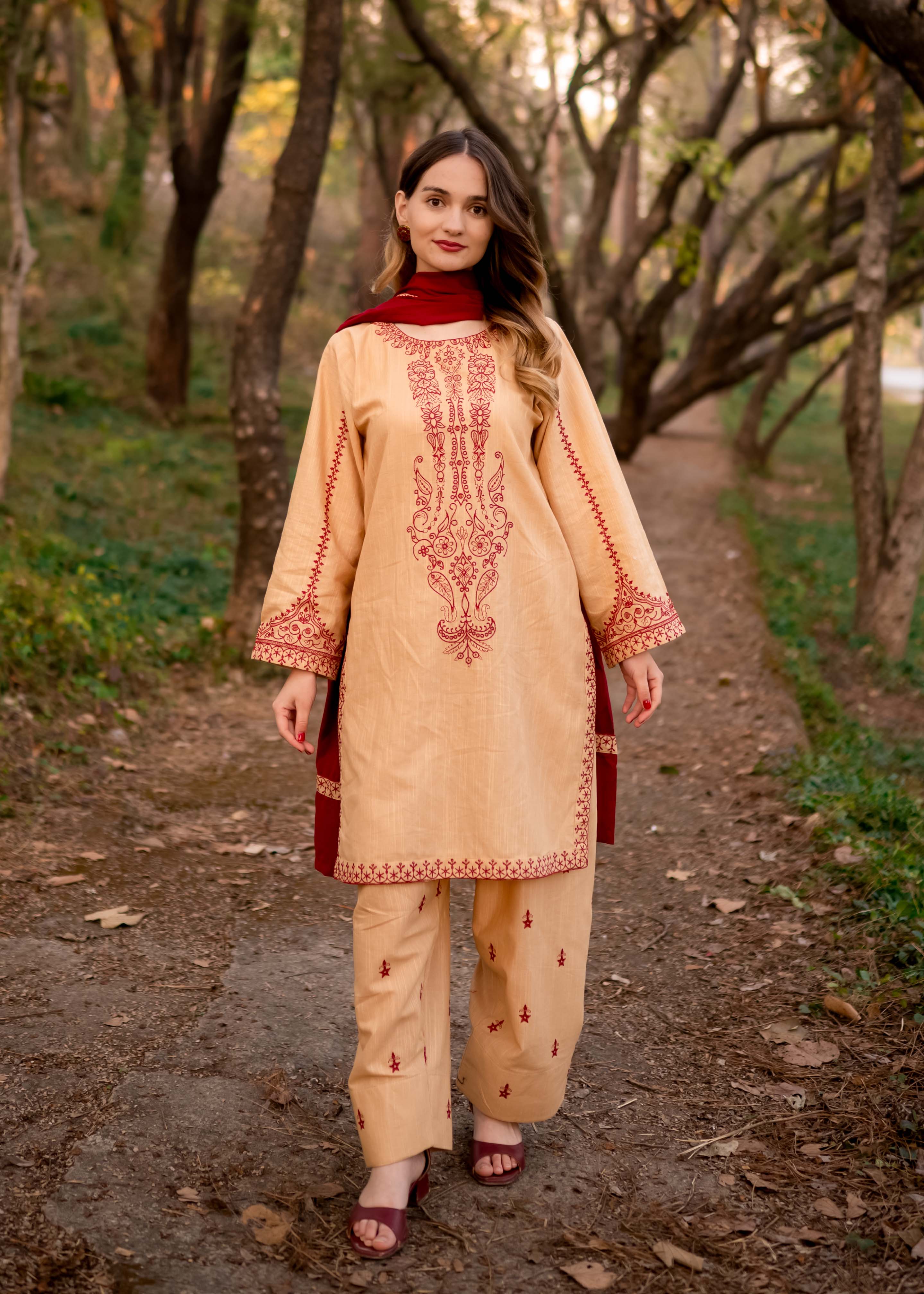 Heer Embroidered 3pc
