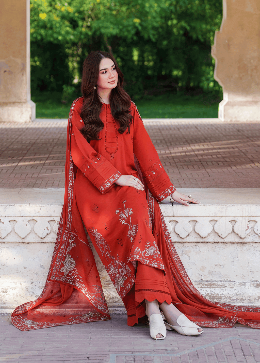 Begum Embroidered - 3pc