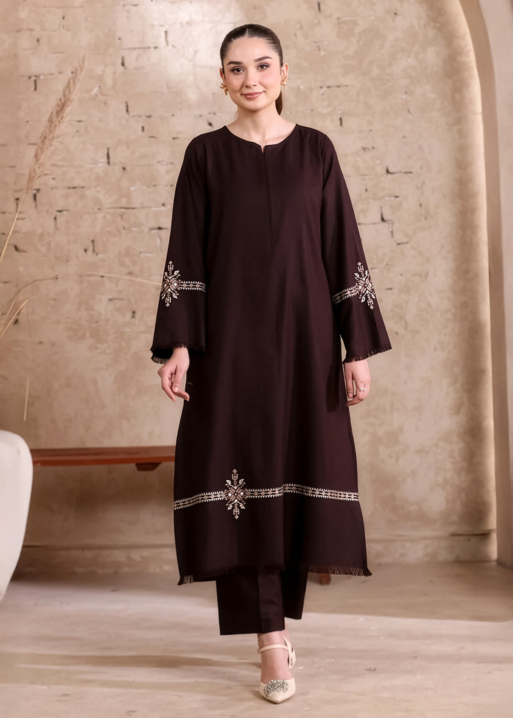 Marjaan Embroidered 2pc