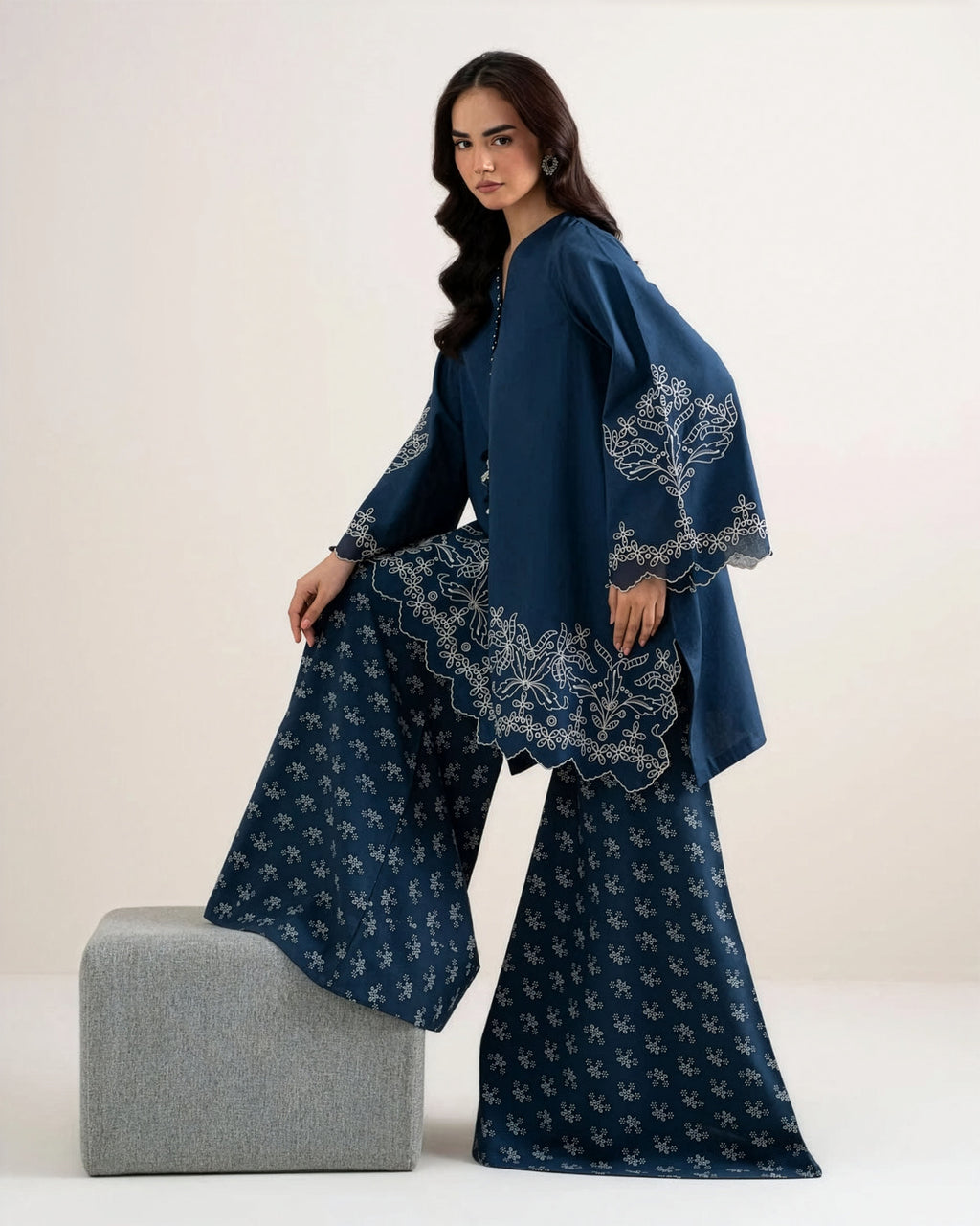 BulBul Embroidered -2pc