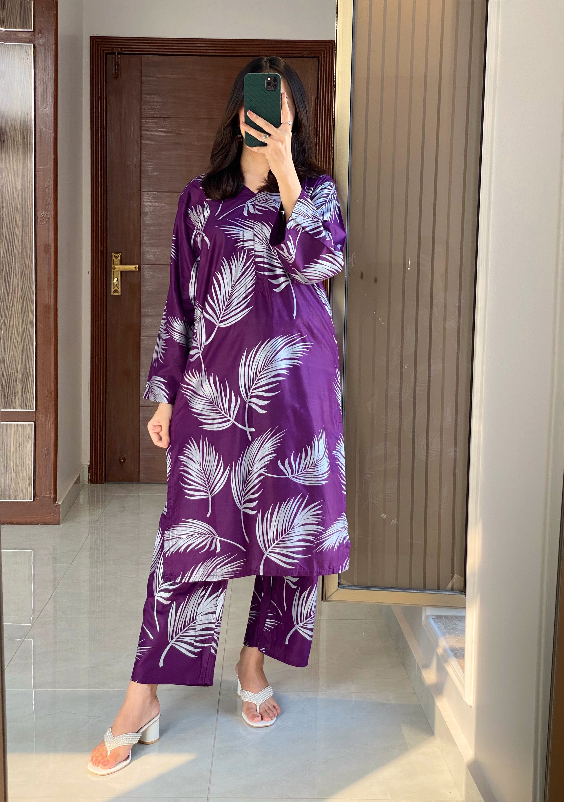 Feather Printed 2pcs Ca_closet