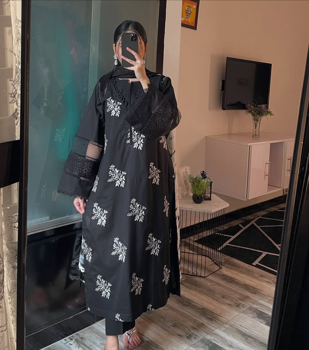 Nora Black Embroidered 3pc