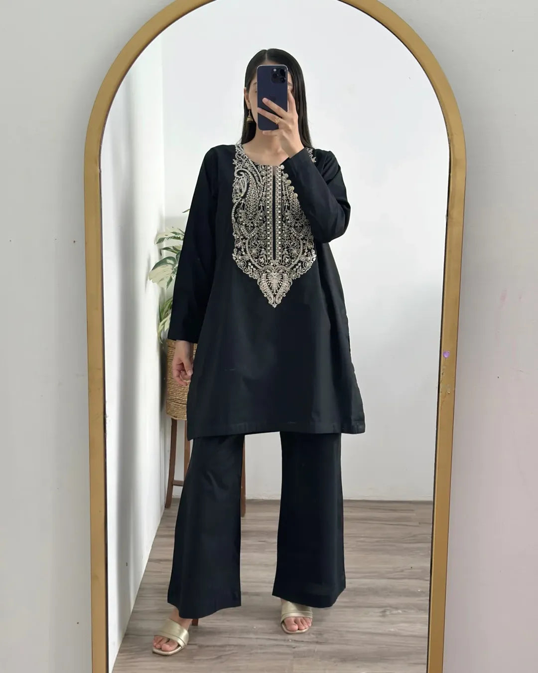 Haya Embroidered-2pieces