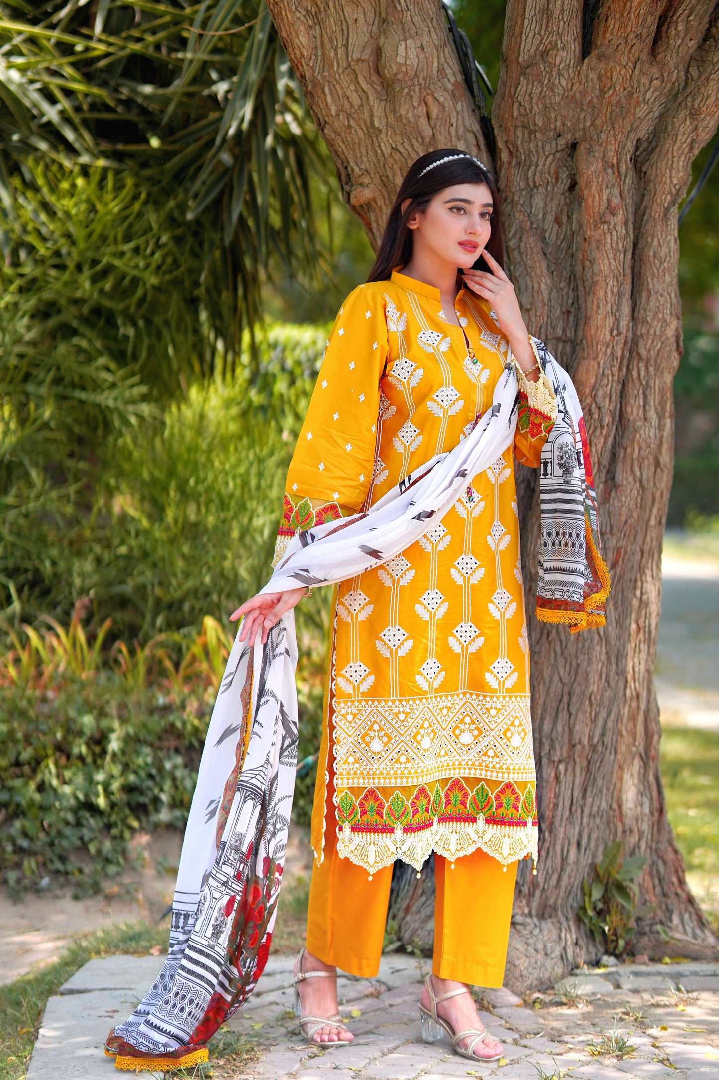 Coco Embroidered - 3pieces