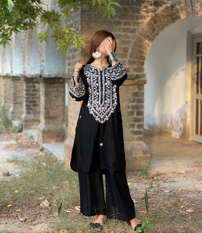 Erina Embroidered - 2 pieces