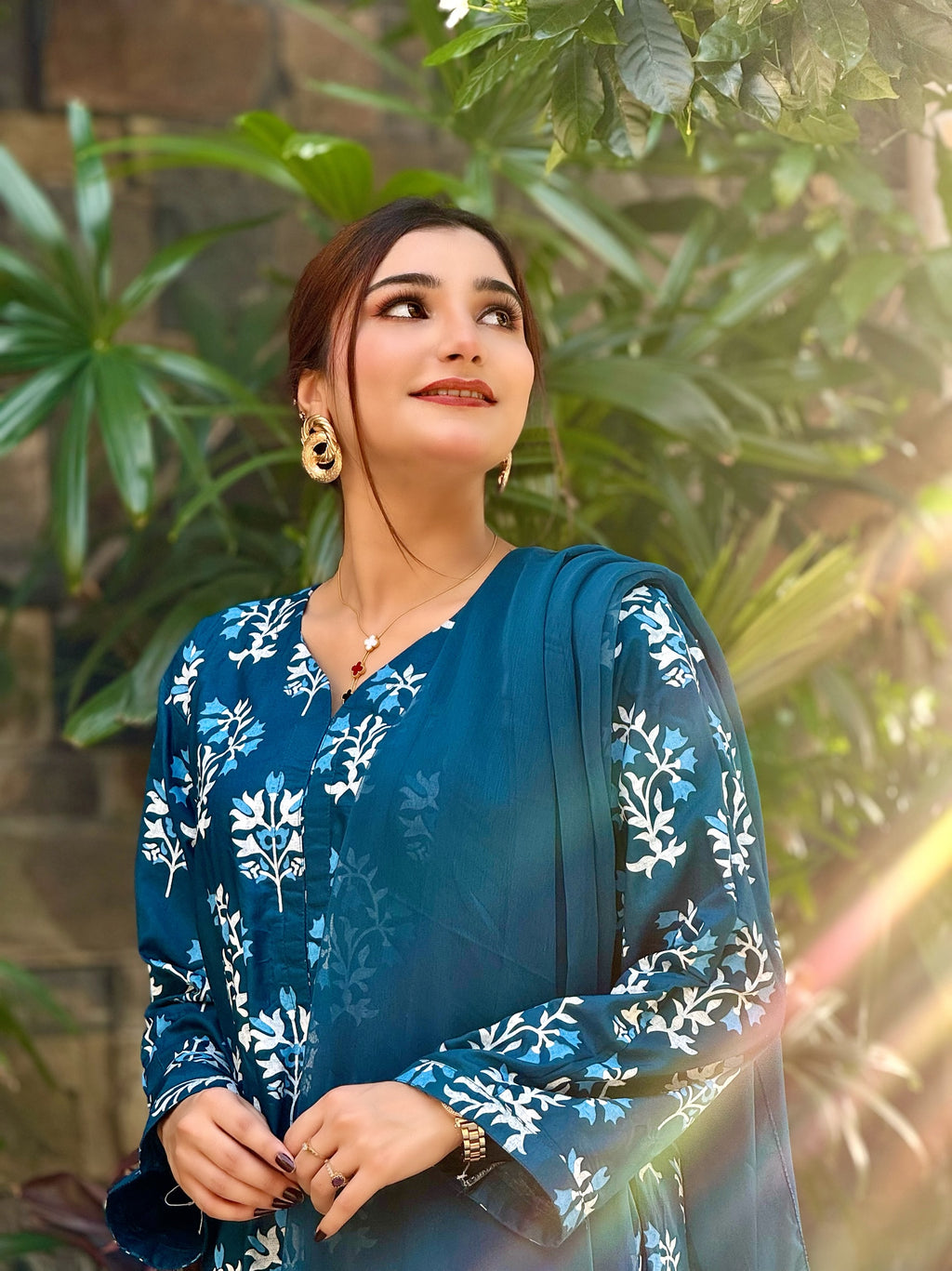 Maryam nawaz 2pcs Ca_closet