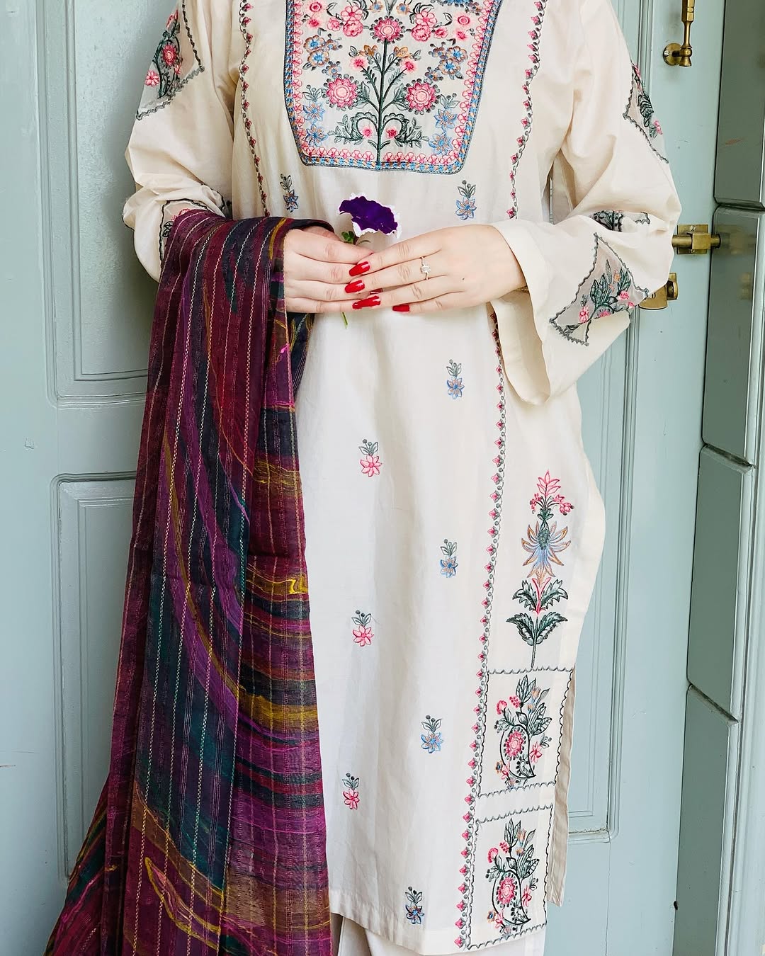 Naz Embroidered 2pcs