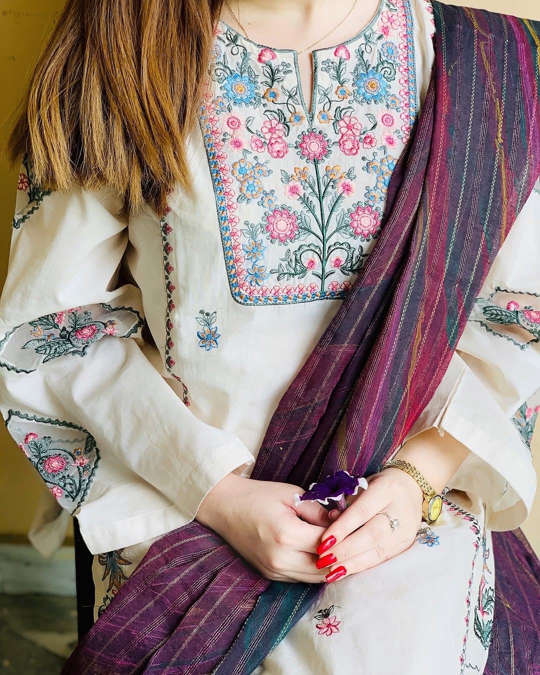 Naz Embroidered 2pcs