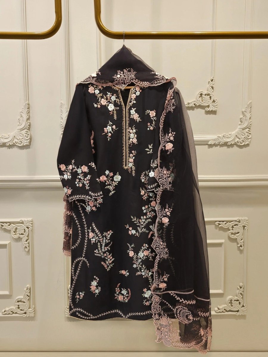 Haniya Embroiderd 3pc - Lawn - Chaudhary Arts