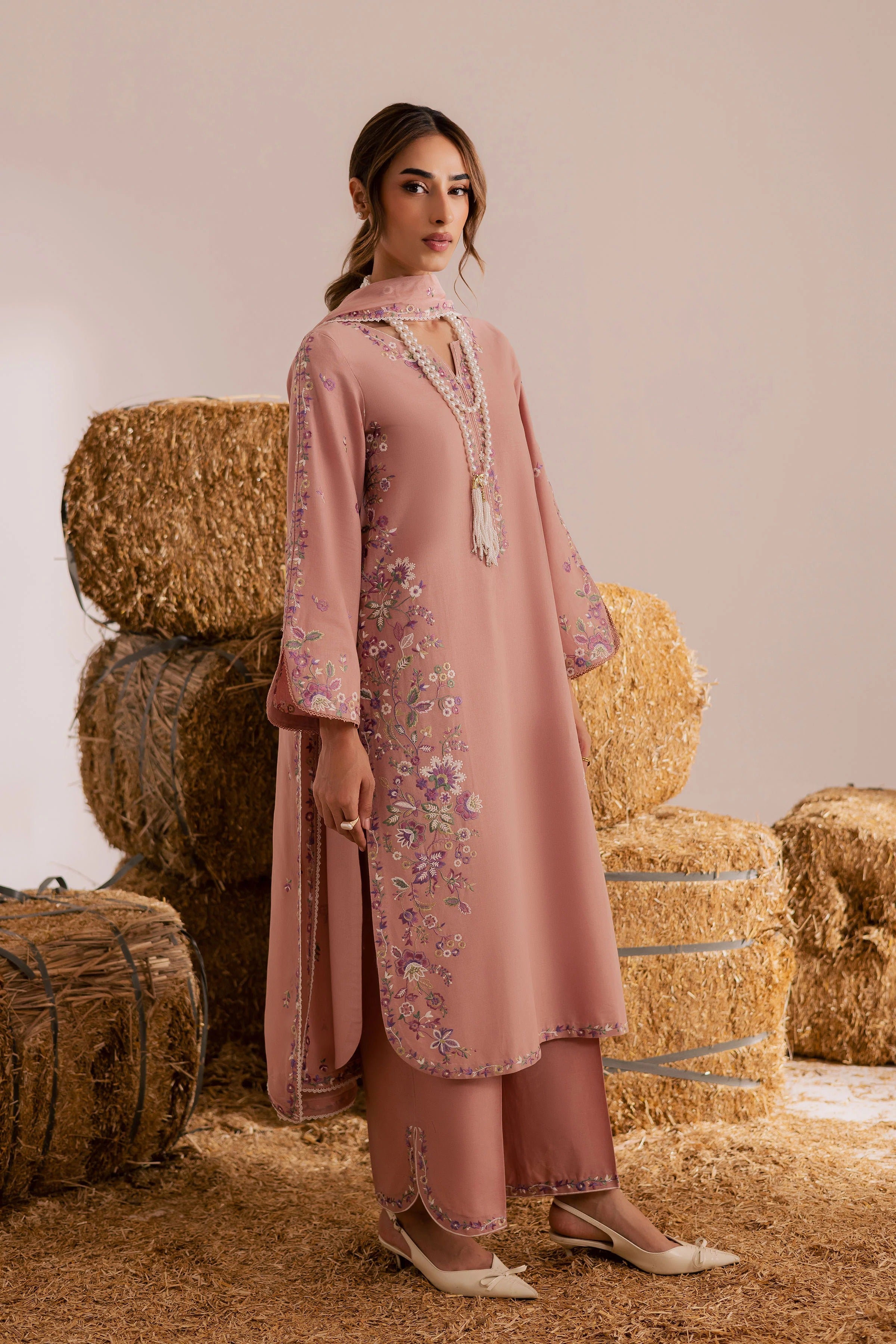 Rehab Embroidered - 3pc