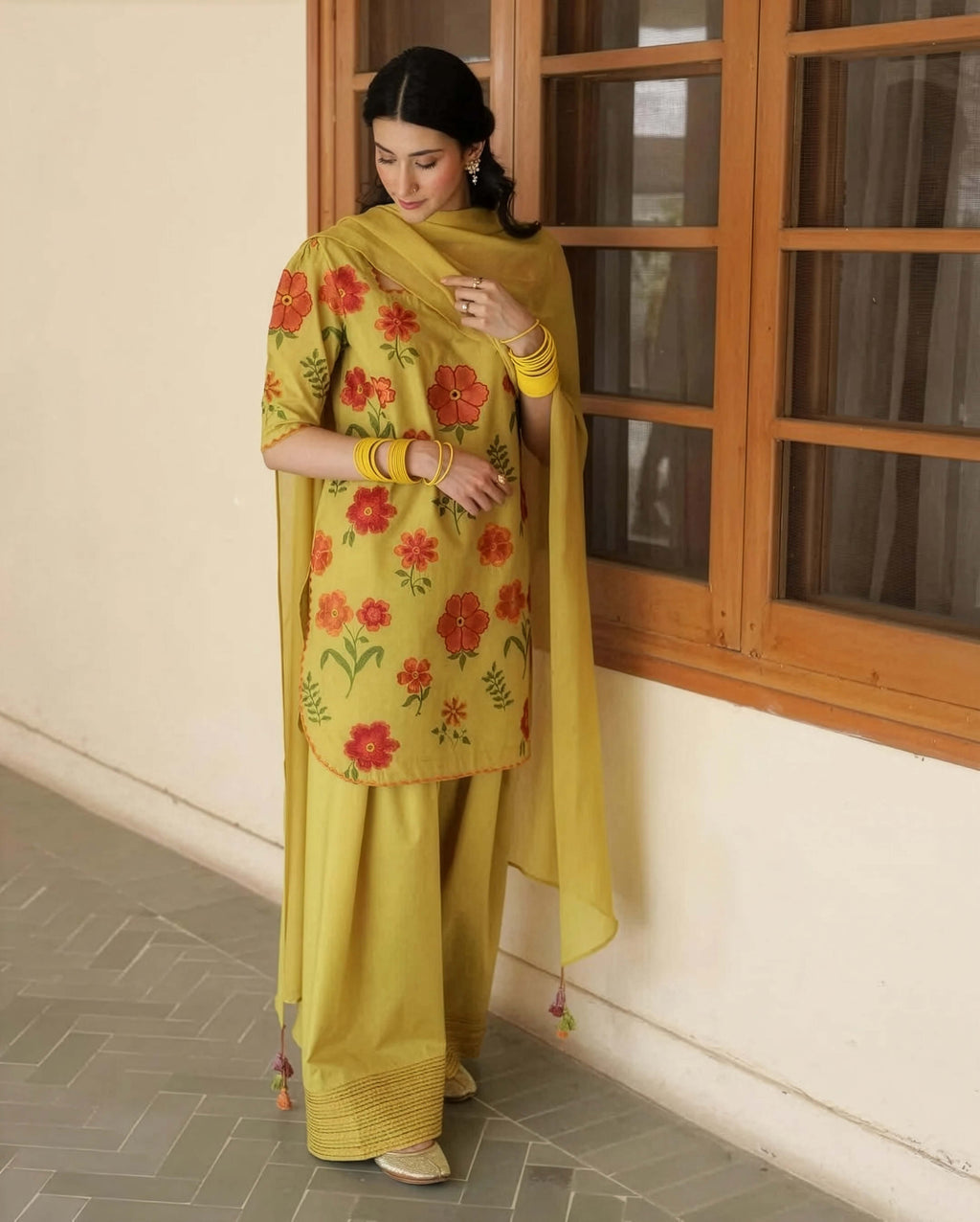Sonam Bajwa -3pc