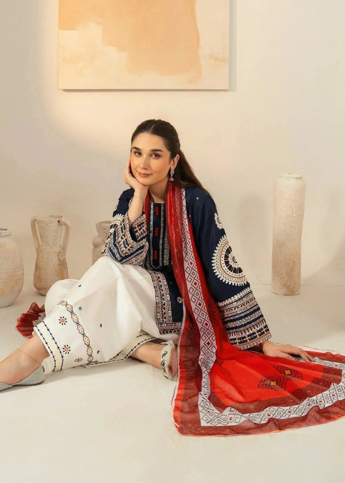 Roha Embroidered 3pc