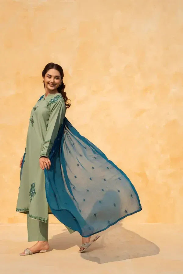 Hayfa Embroidered 3pcs