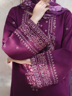 Kaavish Embroidered 3pc