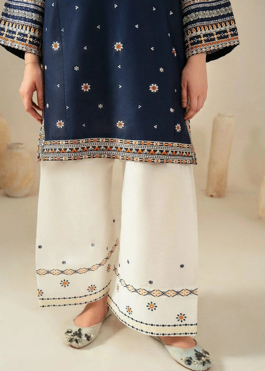 Roha Embroidered 3pc
