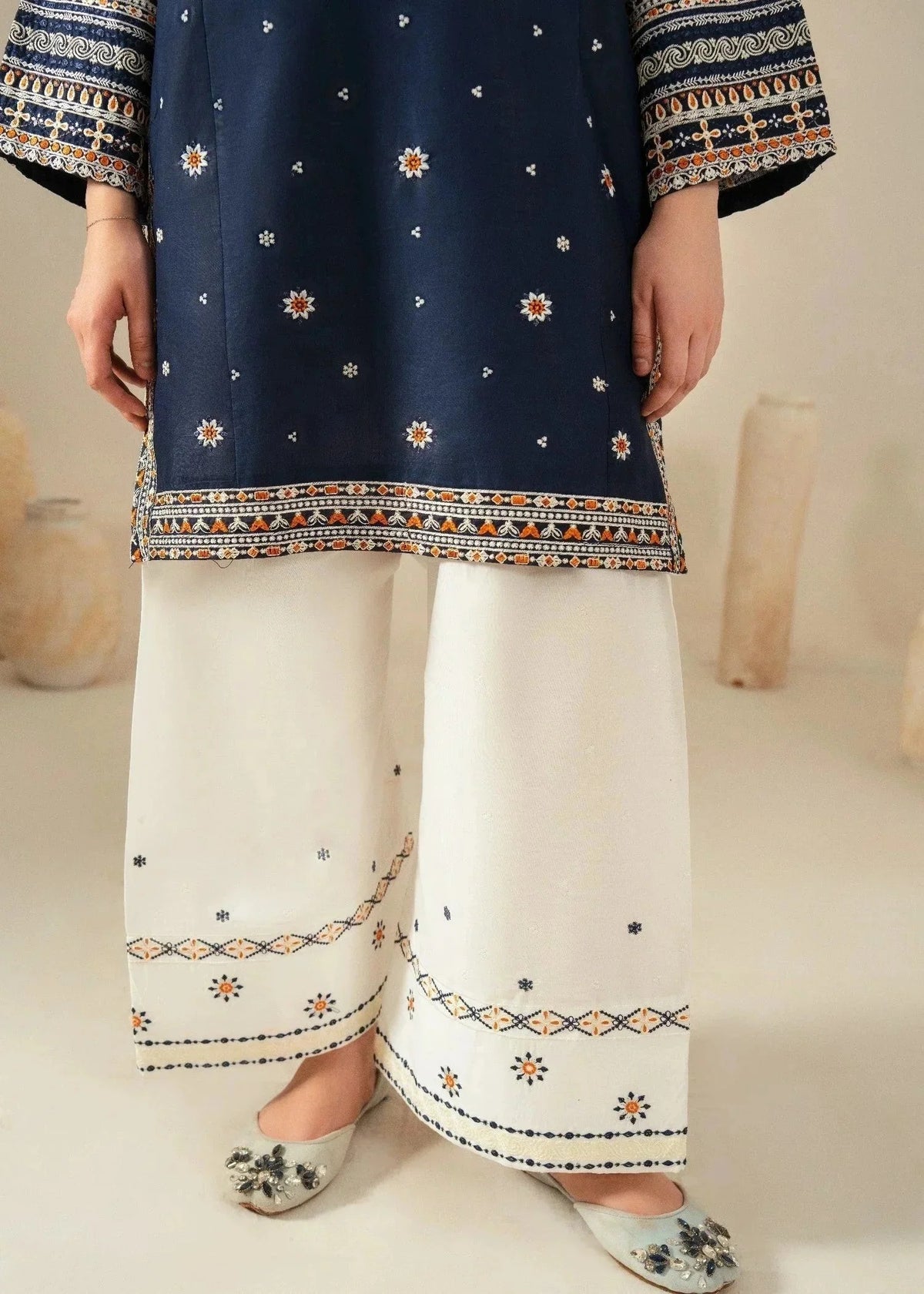 Roha Embroidered 3pc
